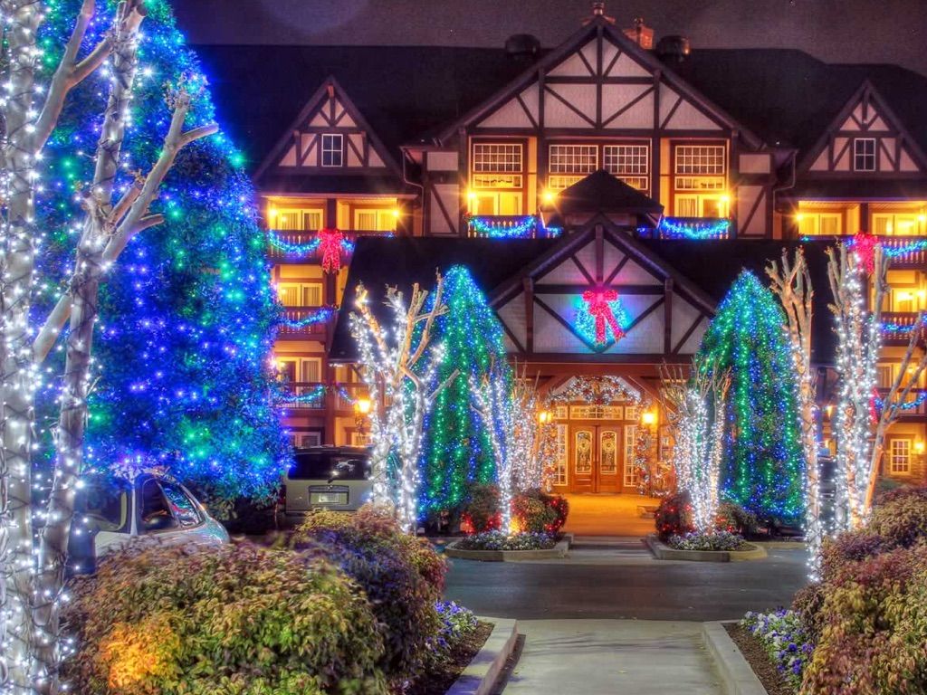 Winterfest | The Inn at Christmas Place - Pigeon Forge, TN