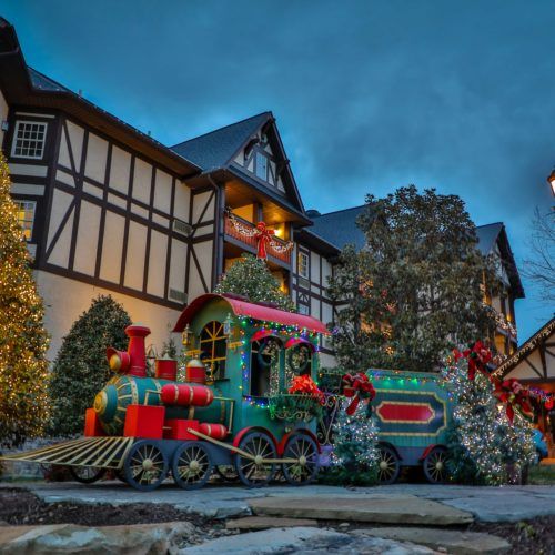 Outside the Hotel | The Inn at Christmas Place - Pigeon Forge, TN